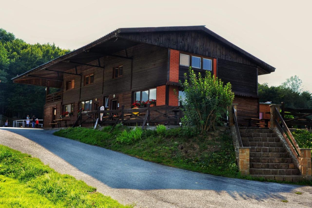 Chata Koniaren Villa Pavlovce Ngoại thất bức ảnh
